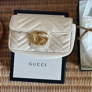 Gucci GG Marmont Flap Bag Matelasse Leather Mini
